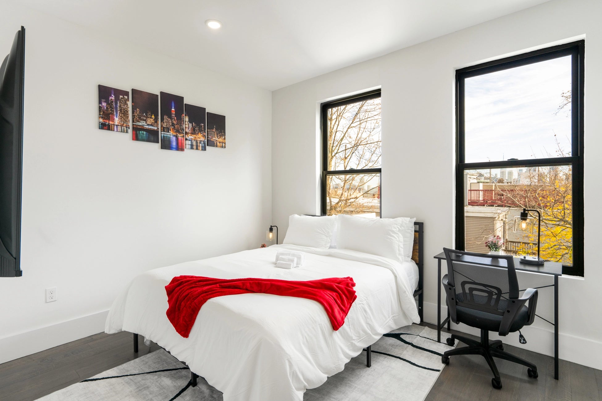Airbnb Photography: Modern Duplex Apartment in Jersey City, NJ