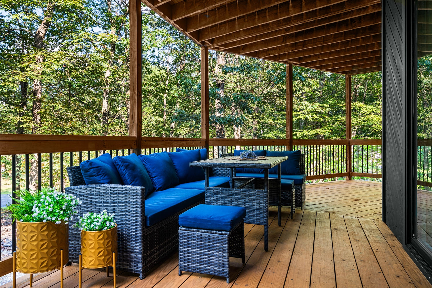 Airbnb Photography: Luxury Cabin at Penn Estates, East Stroudsburg, PA