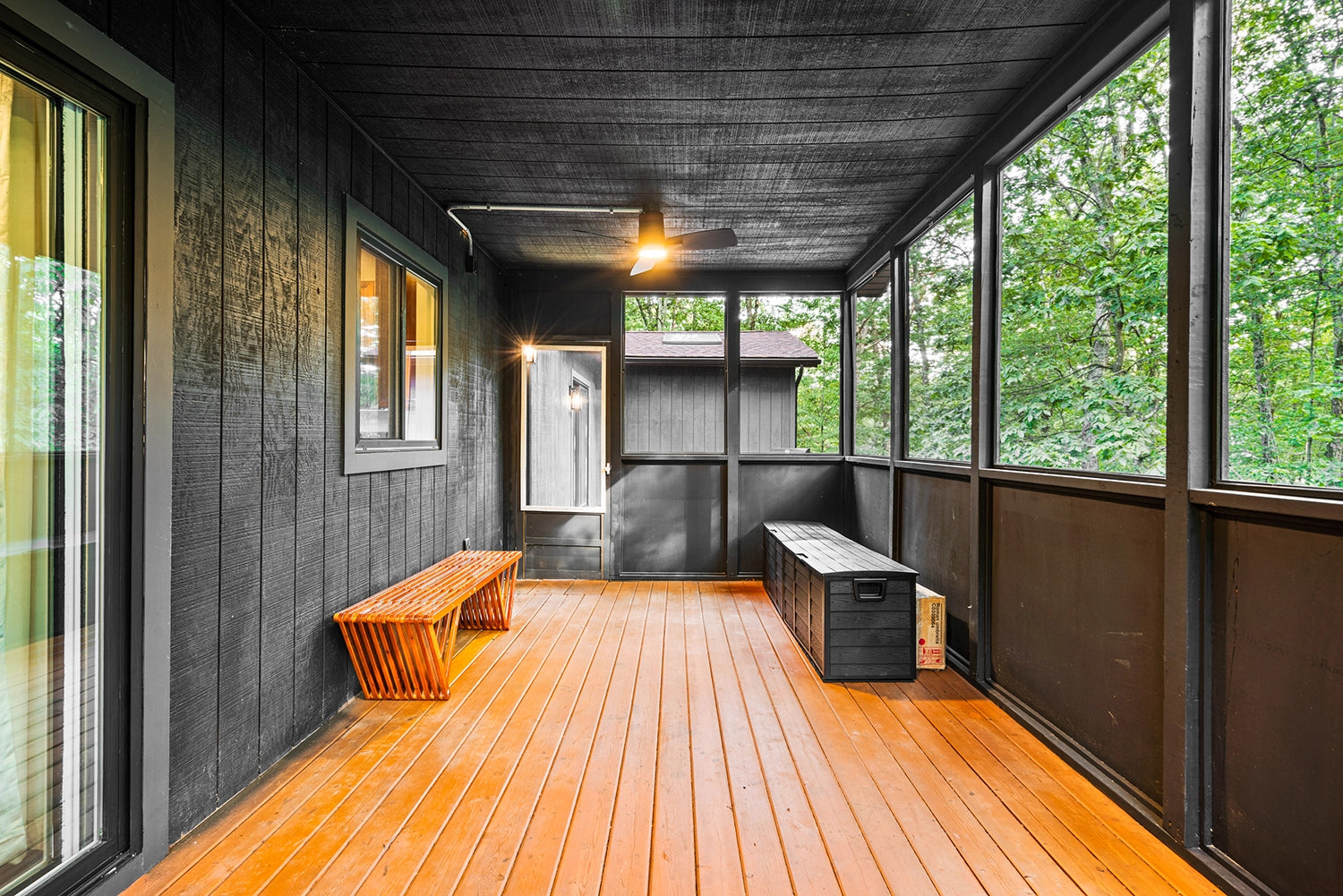 Airbnb Photography: Luxury Cabin at Penn Estates, East Stroudsburg, PA