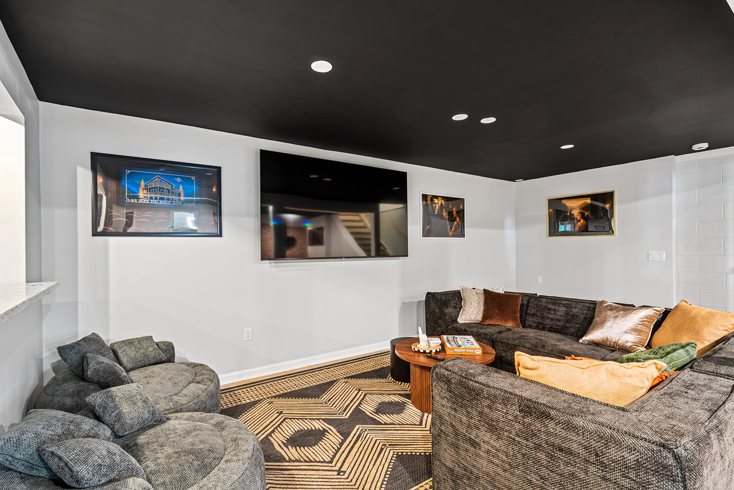 Airbnb Photography: Luxury Cabin at Penn Estates, East Stroudsburg, PA