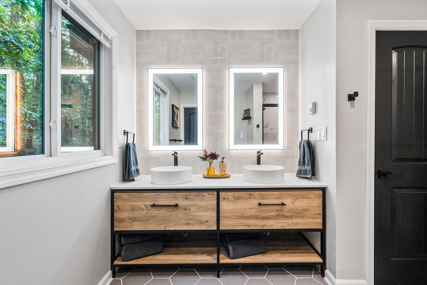 Airbnb Photography: Luxury Cabin at Penn Estates, East Stroudsburg, PA