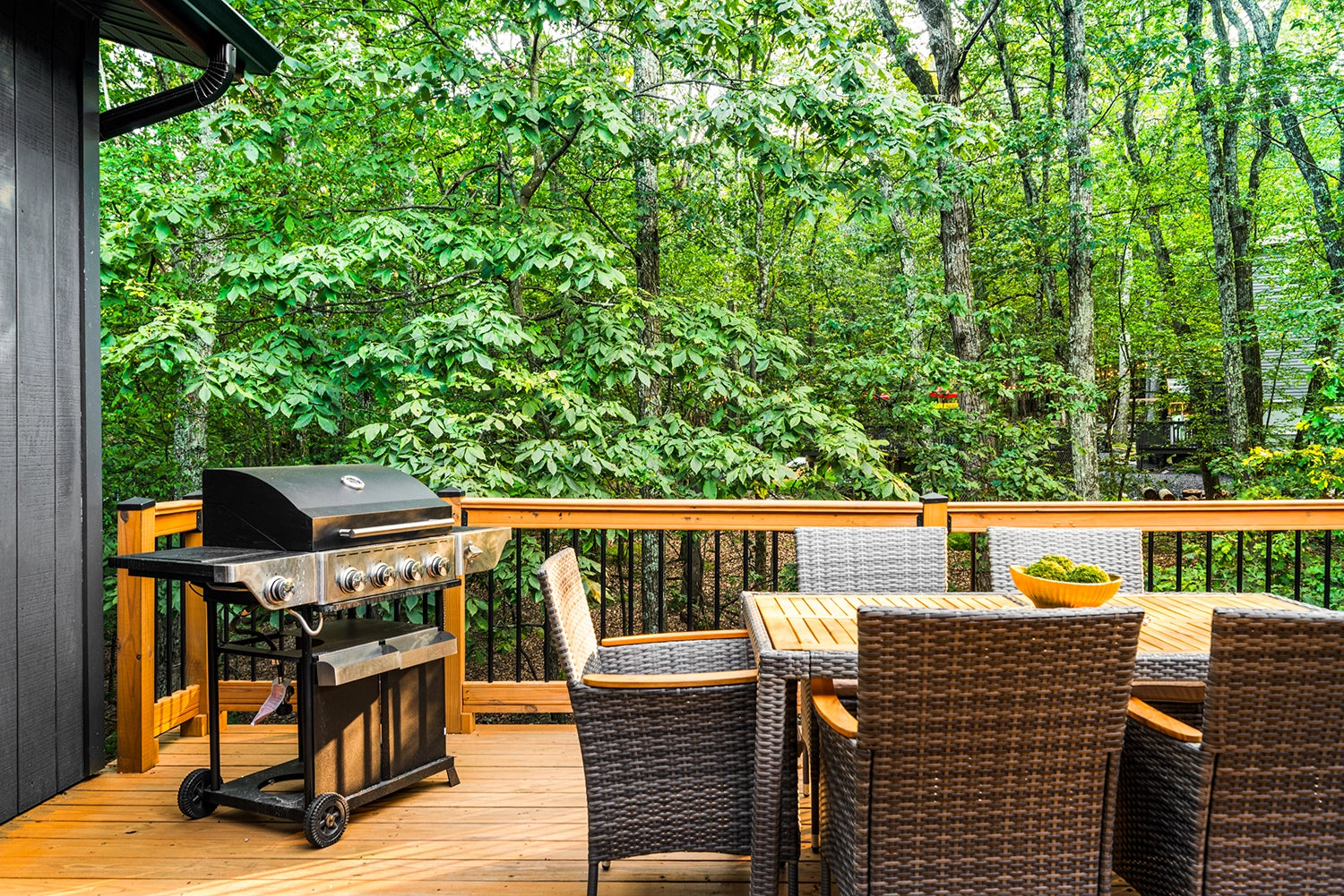Airbnb Photography: Luxury Cabin at Penn Estates, East Stroudsburg, PA