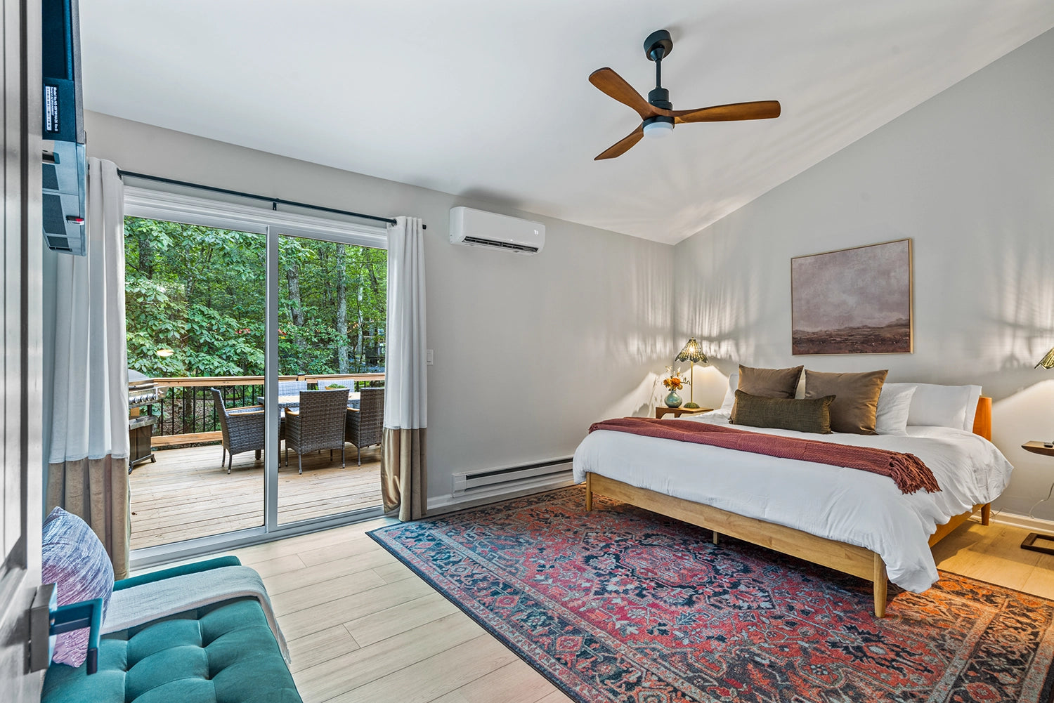 Airbnb Photography: Luxury Cabin at Penn Estates, East Stroudsburg, PA