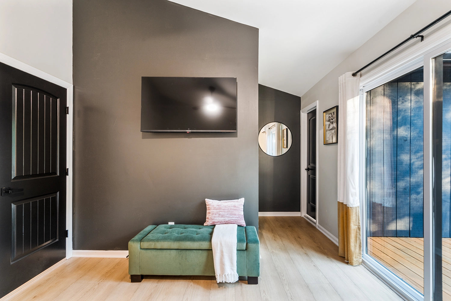 Airbnb Photography: Luxury Cabin at Penn Estates, East Stroudsburg, PA