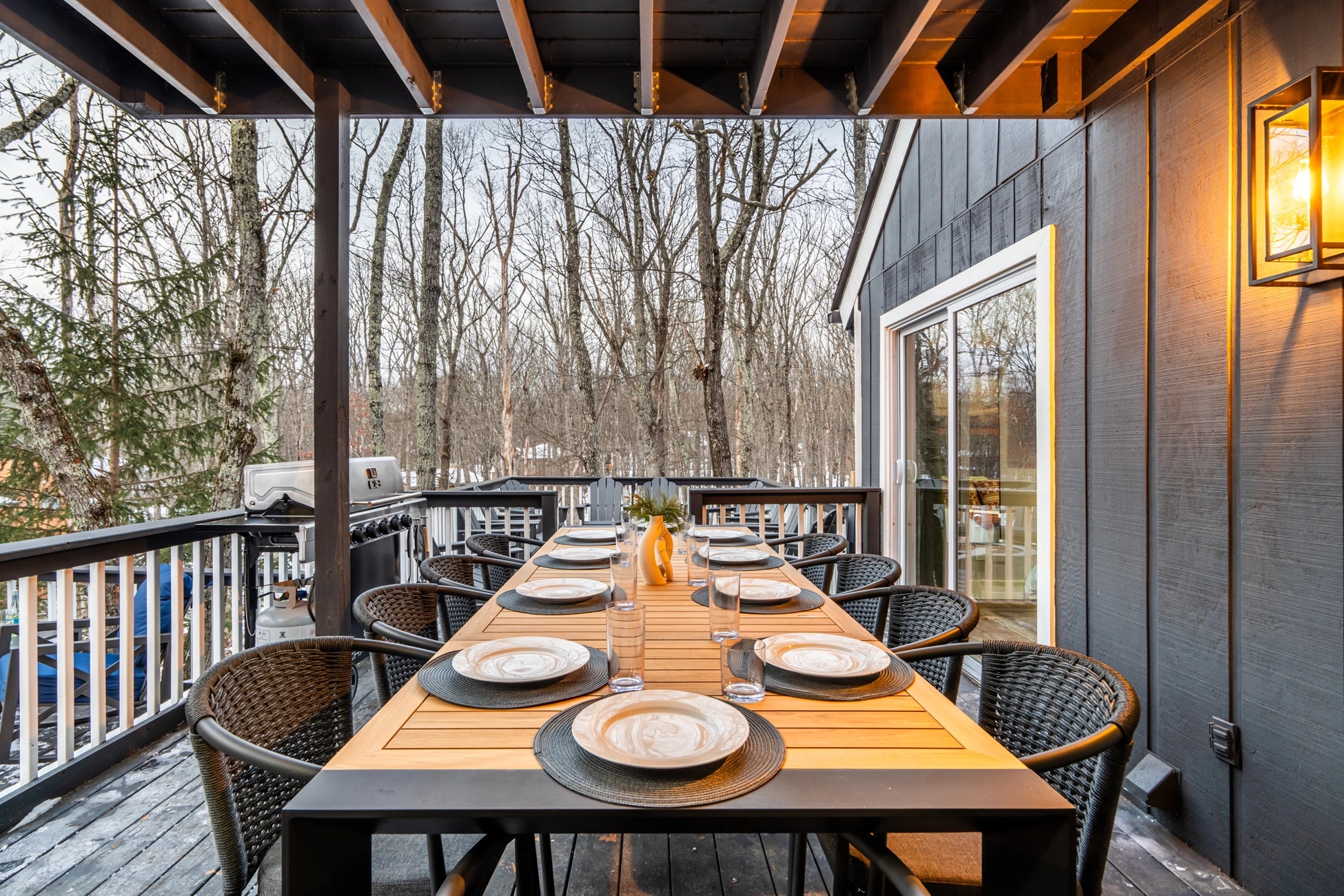 Airbnb Photography: Stunning STR Cabin in East Stroudsburg PA