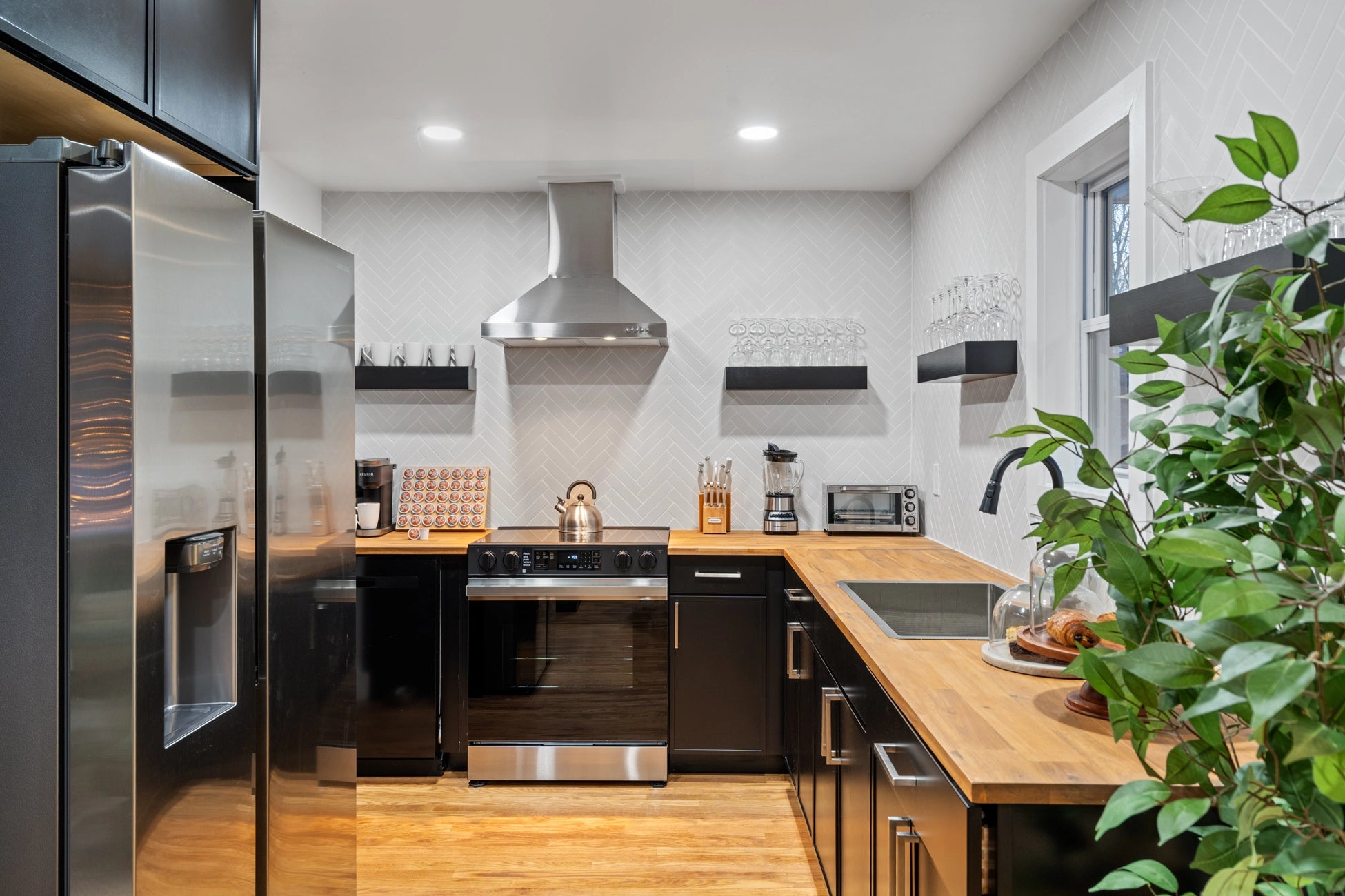 Airbnb Photography: Stunning STR Cabin in East Stroudsburg PA