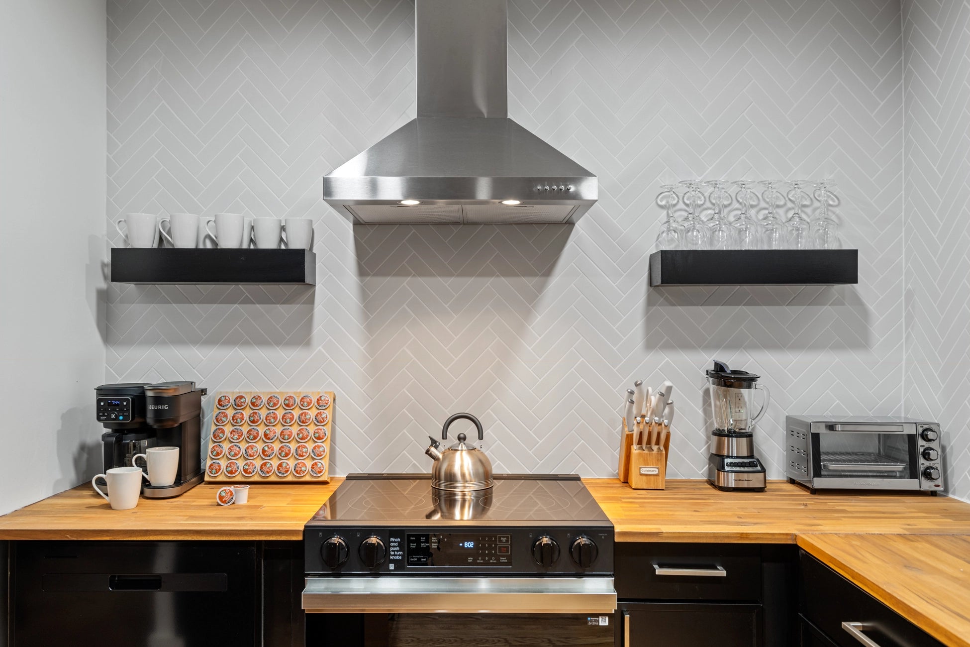 Airbnb Photography: Stunning STR Cabin in East Stroudsburg PA