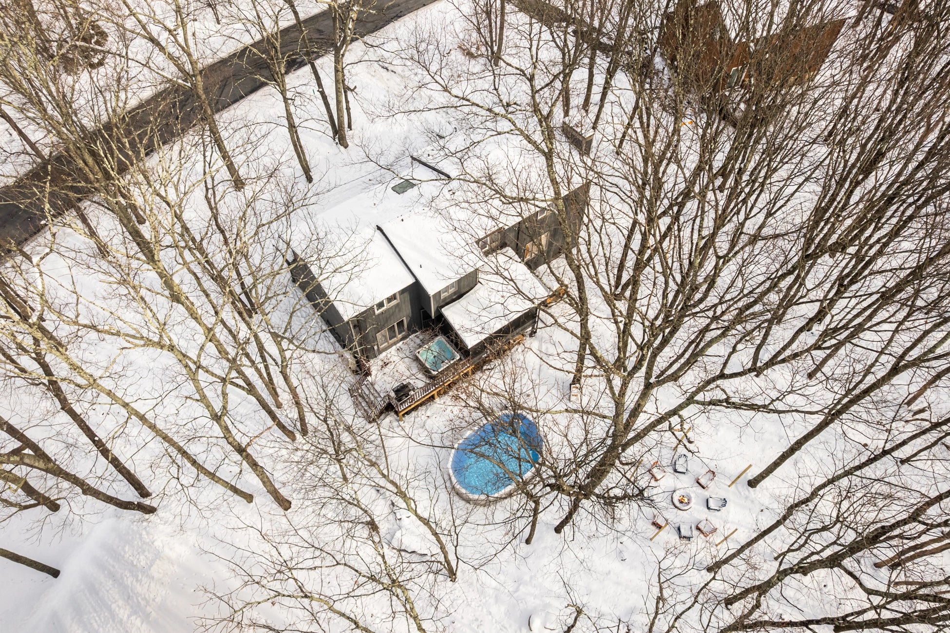 Airbnb Photography: Upscale Poconos Retreat with Twilight and Drone Photography in East Stroudsburg, PA