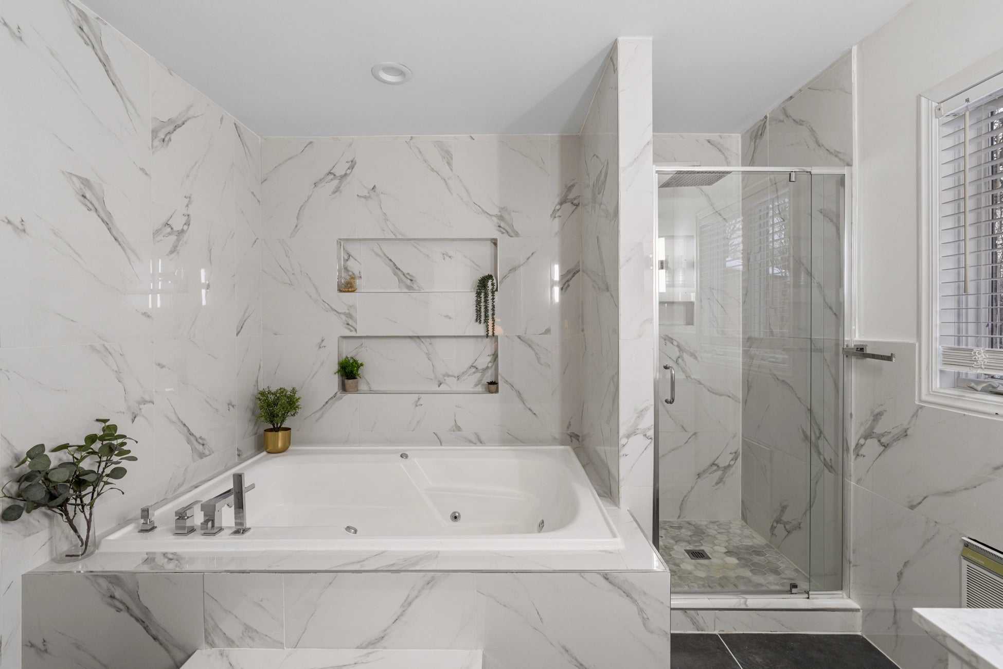 Airbnb Photography: Upscale Poconos Retreat with Twilight and Drone Photography in East Stroudsburg, PA