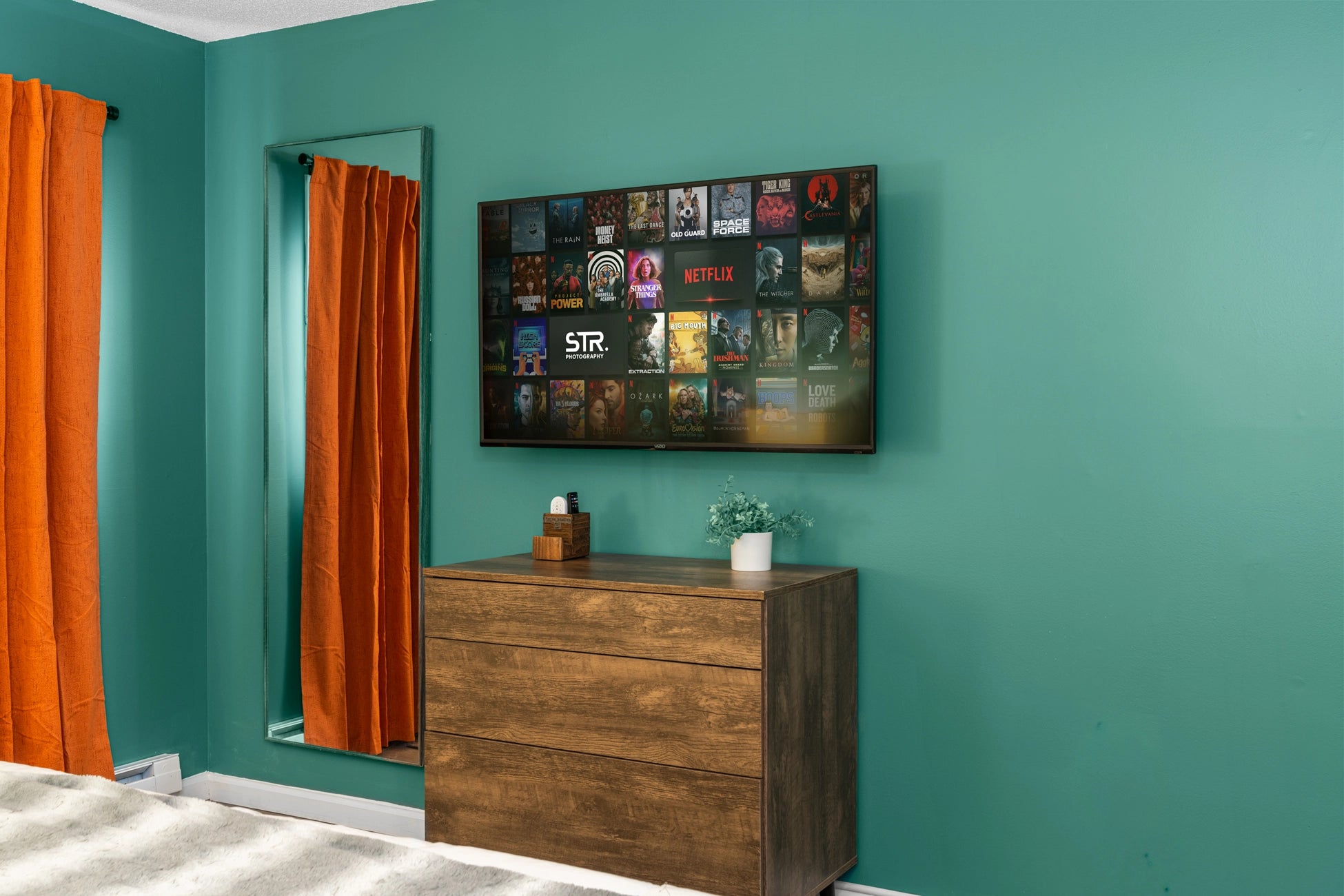 Airbnb Photography: Upscale Poconos Retreat with Twilight and Drone Photography in East Stroudsburg, PA