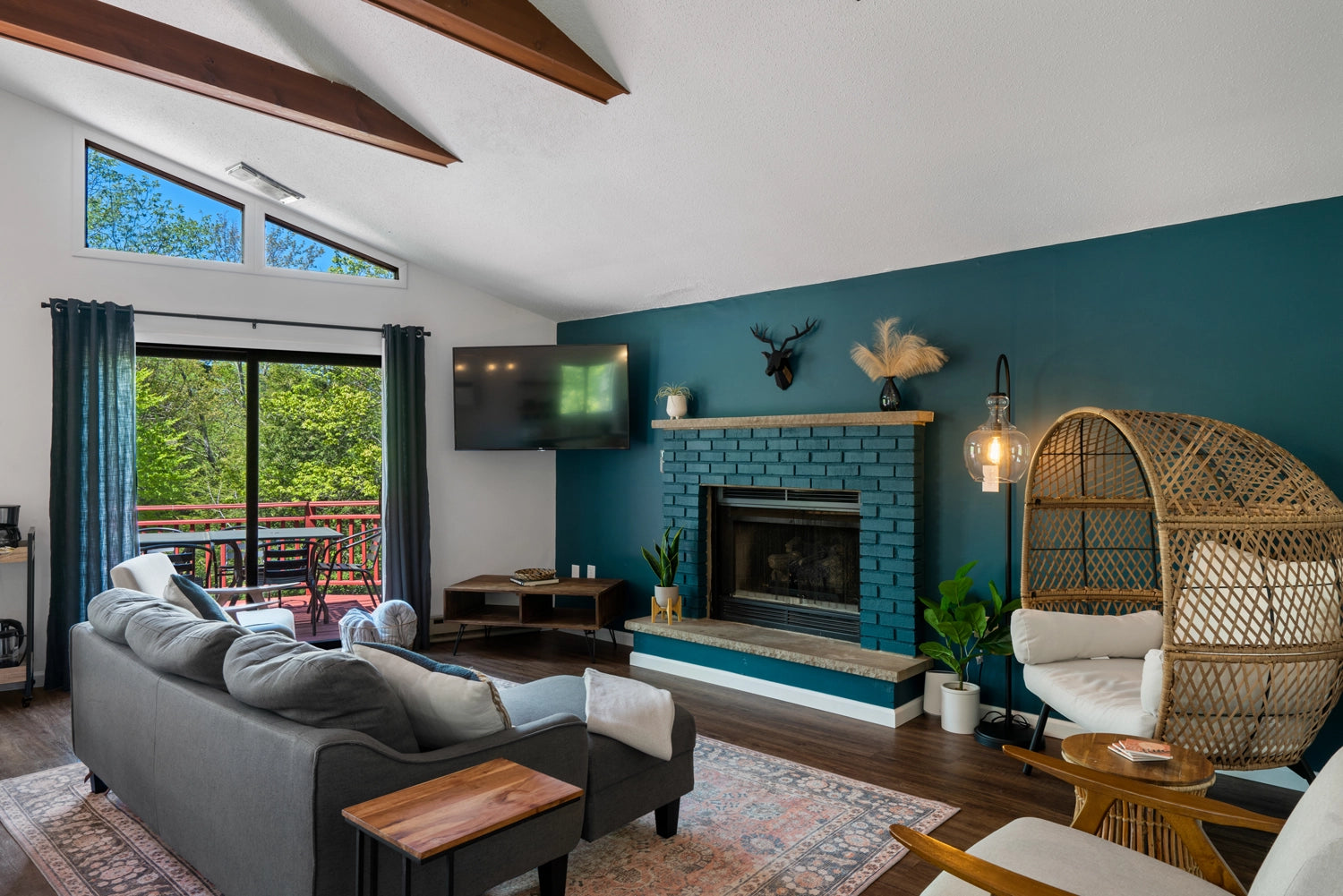 Airbnb Photography: Tranquil Poconos Cabin in Tobyhanna, PA