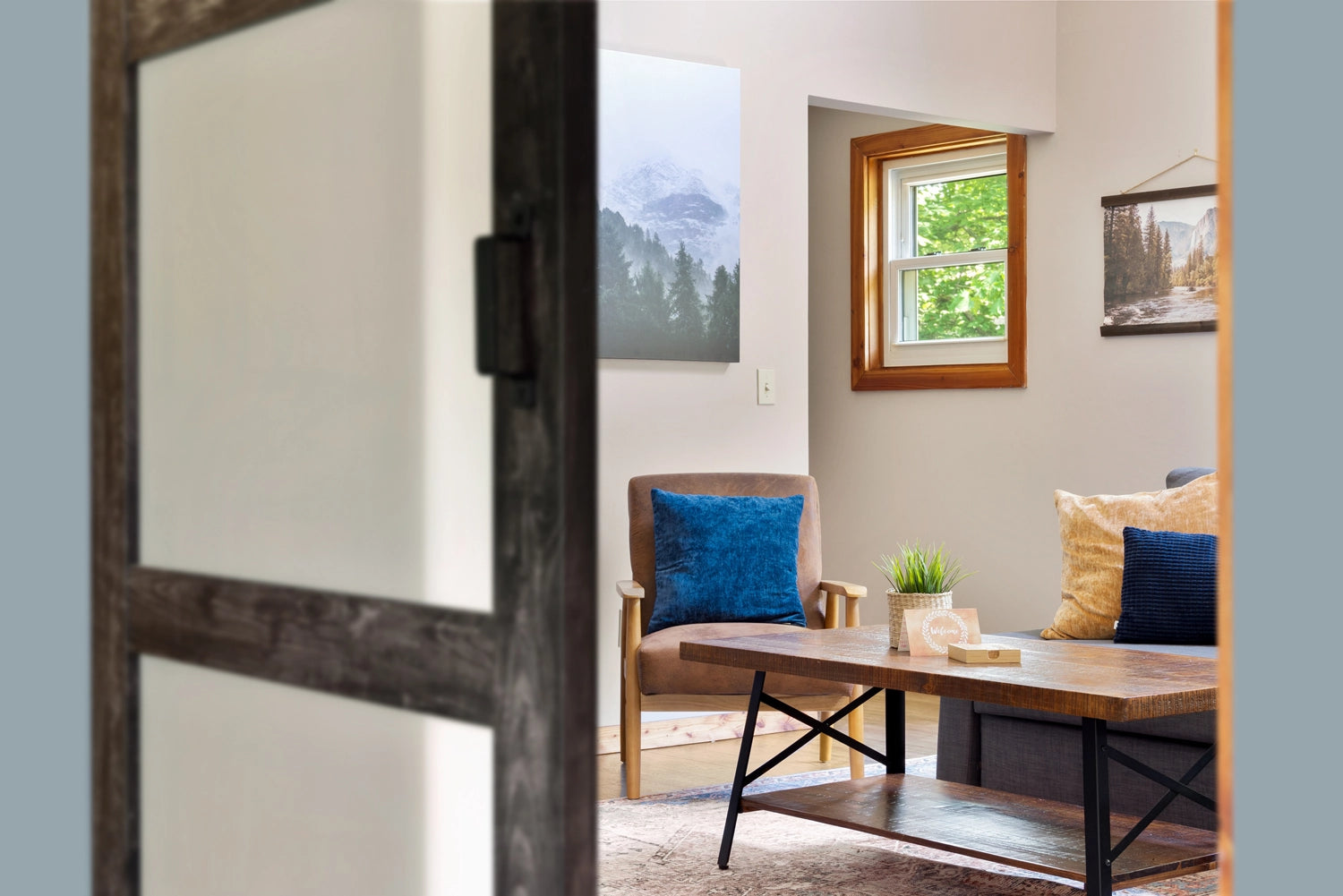 Airbnb Photography: Charming Cottage Retreat in Long Pond