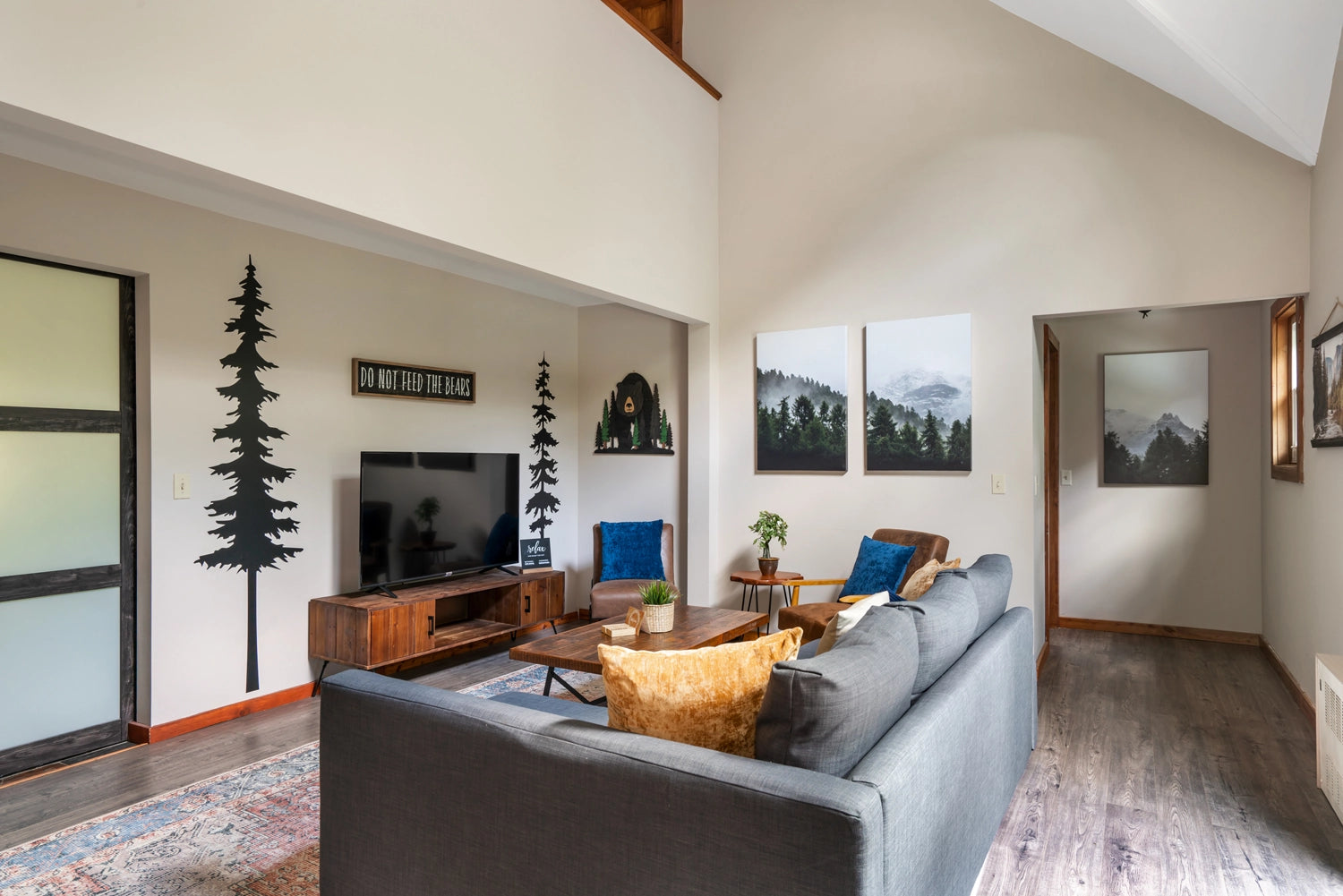 Airbnb Photography: Charming Cottage Retreat in Long Pond