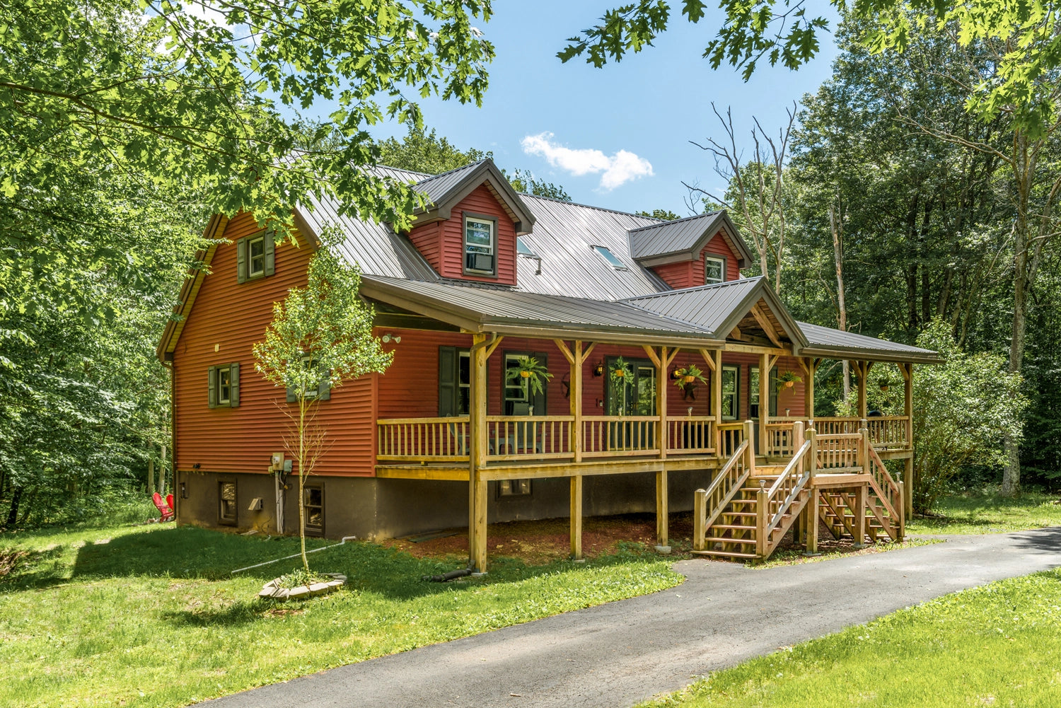 Airbnb Photography: Charming Cottage Retreat in Long Pond