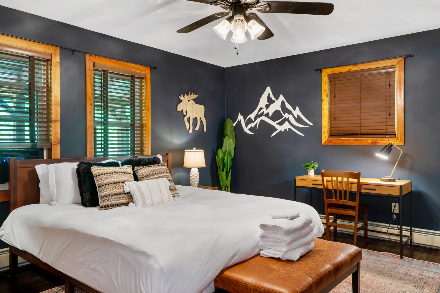 Airbnb Photography: Charming Cottage Retreat in Long Pond
