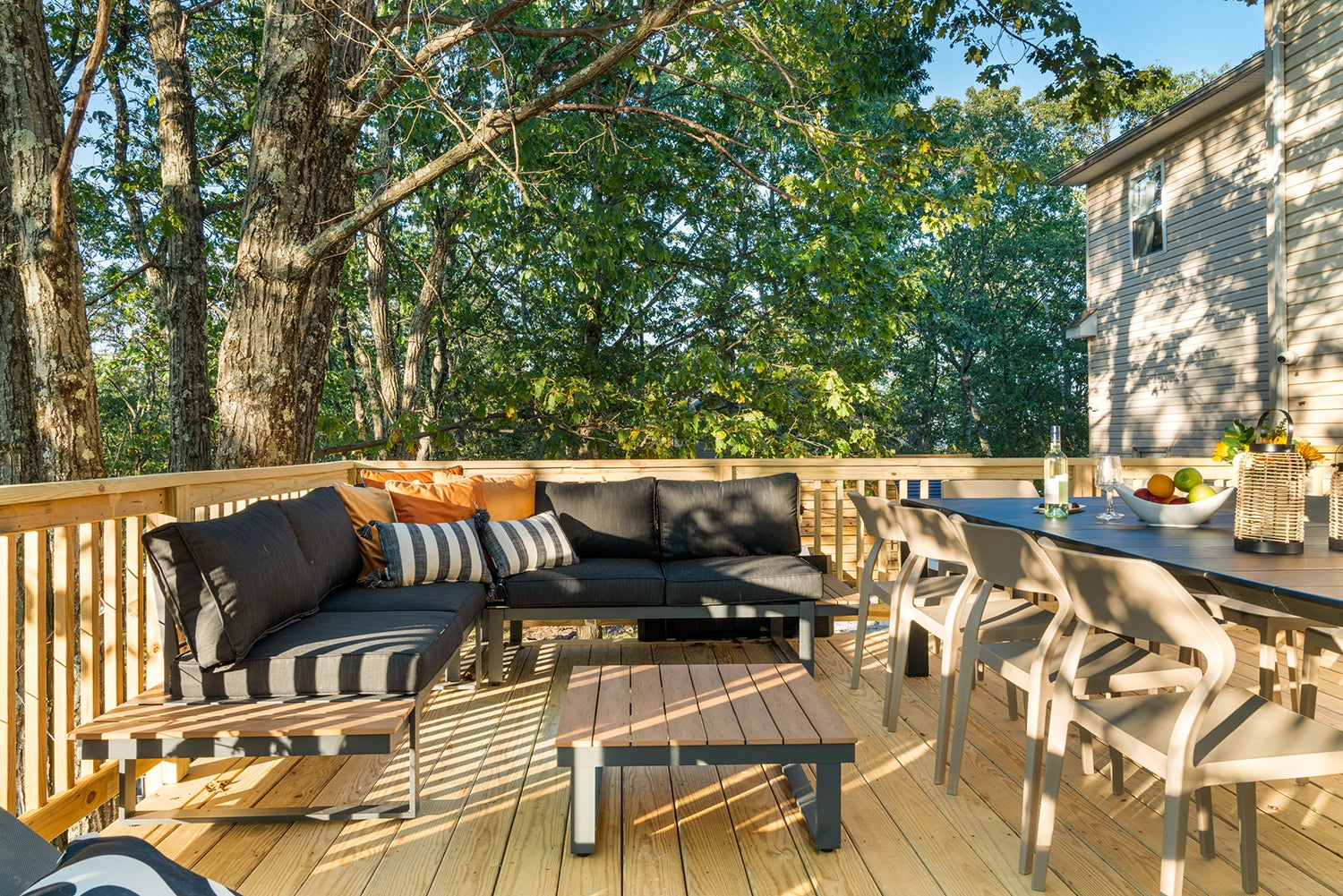 Airbnb Photography: Modern Retreat at Penn Estates, East Stroudsburg