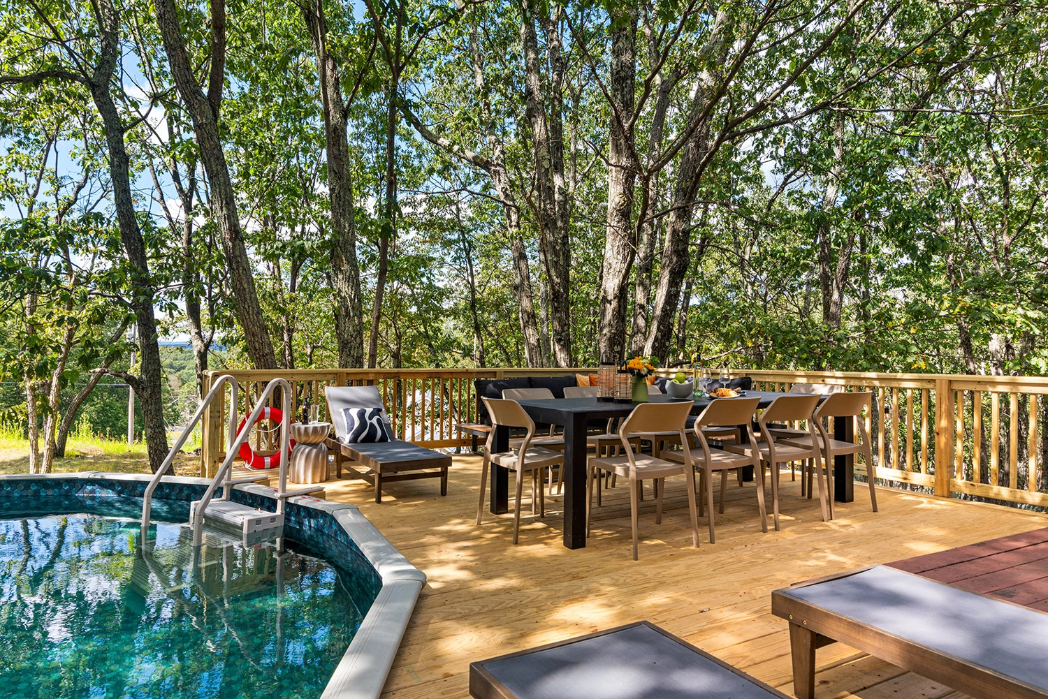Airbnb Photography: Modern Retreat at Penn Estates, East Stroudsburg
