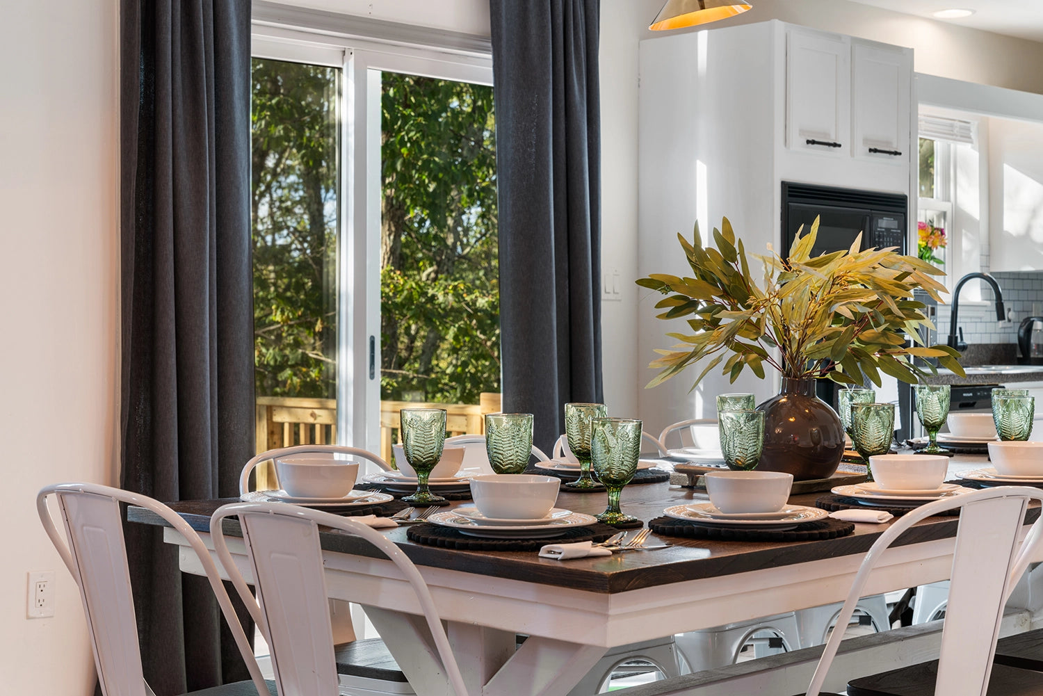 Airbnb Photography: Modern Retreat at Penn Estates, East Stroudsburg