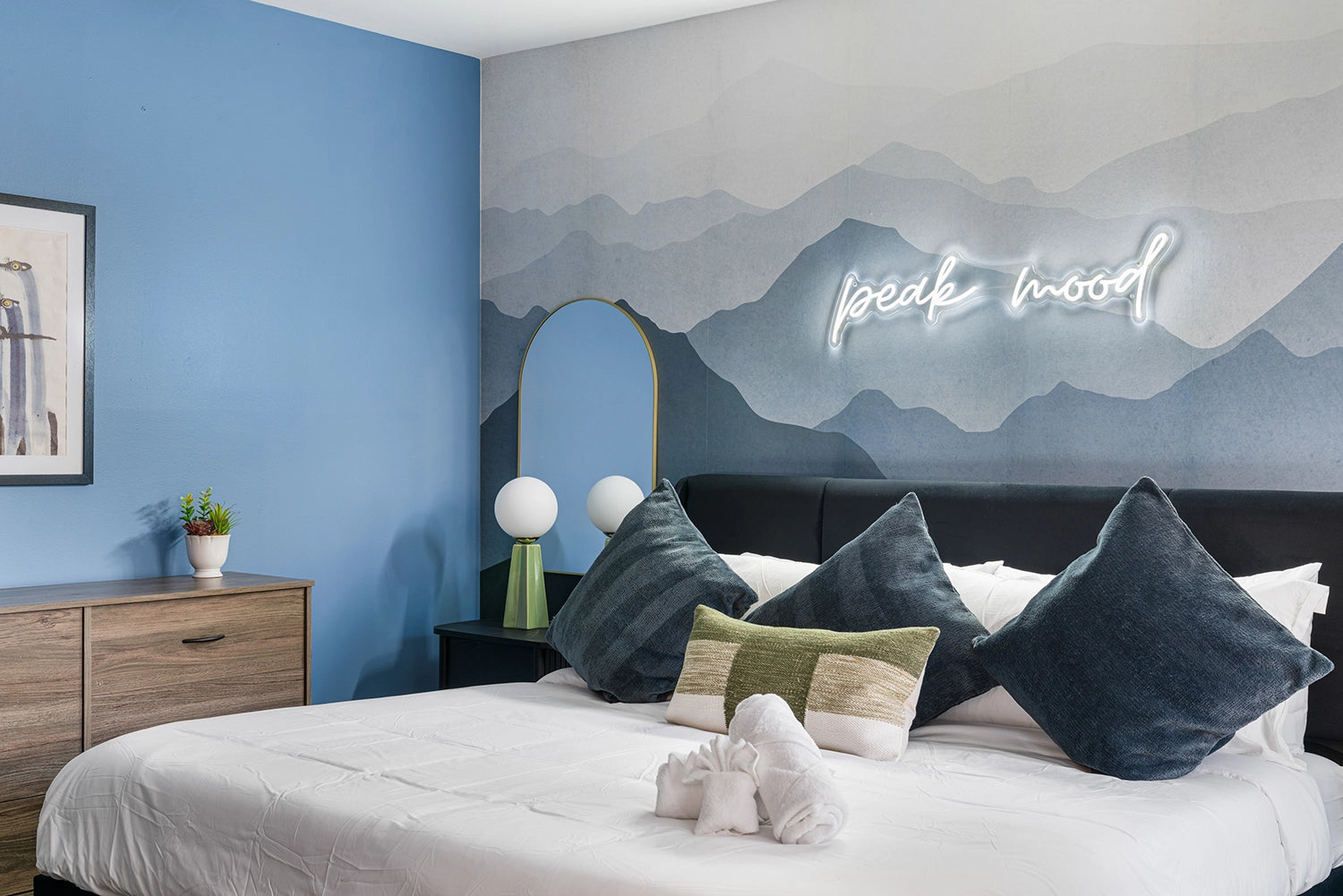Airbnb Photography: Modern Retreat at Penn Estates, East Stroudsburg