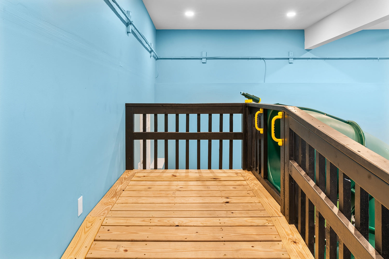 Airbnb Photography: Modern Retreat at Penn Estates, East Stroudsburg