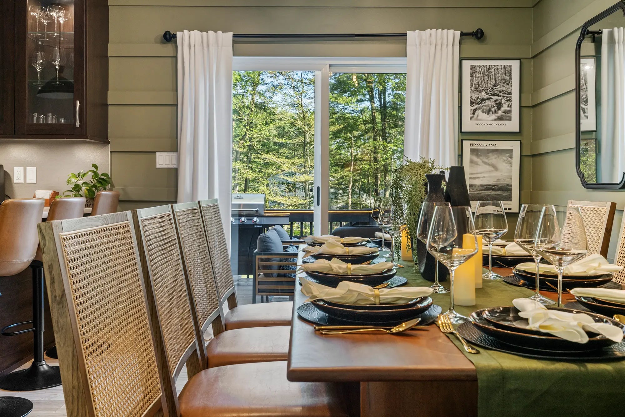 Airbnb Photography: Enchanted Villa in Pocono Summit, PA