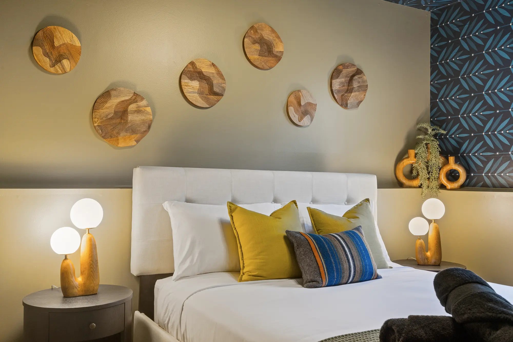 Airbnb Photography: Enchanted Villa in Pocono Summit, PA