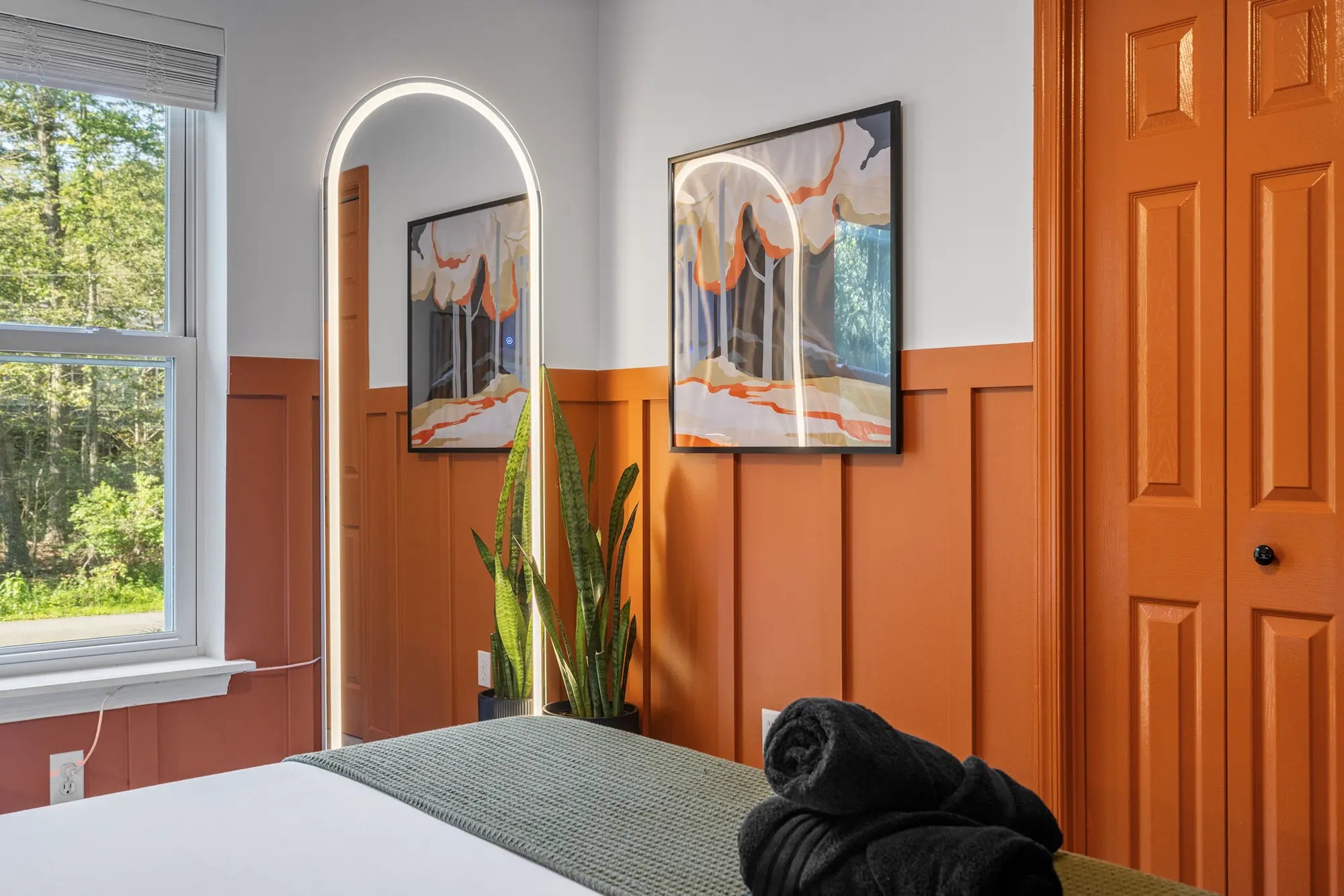 Airbnb Photography: Enchanted Villa in Pocono Summit, PA