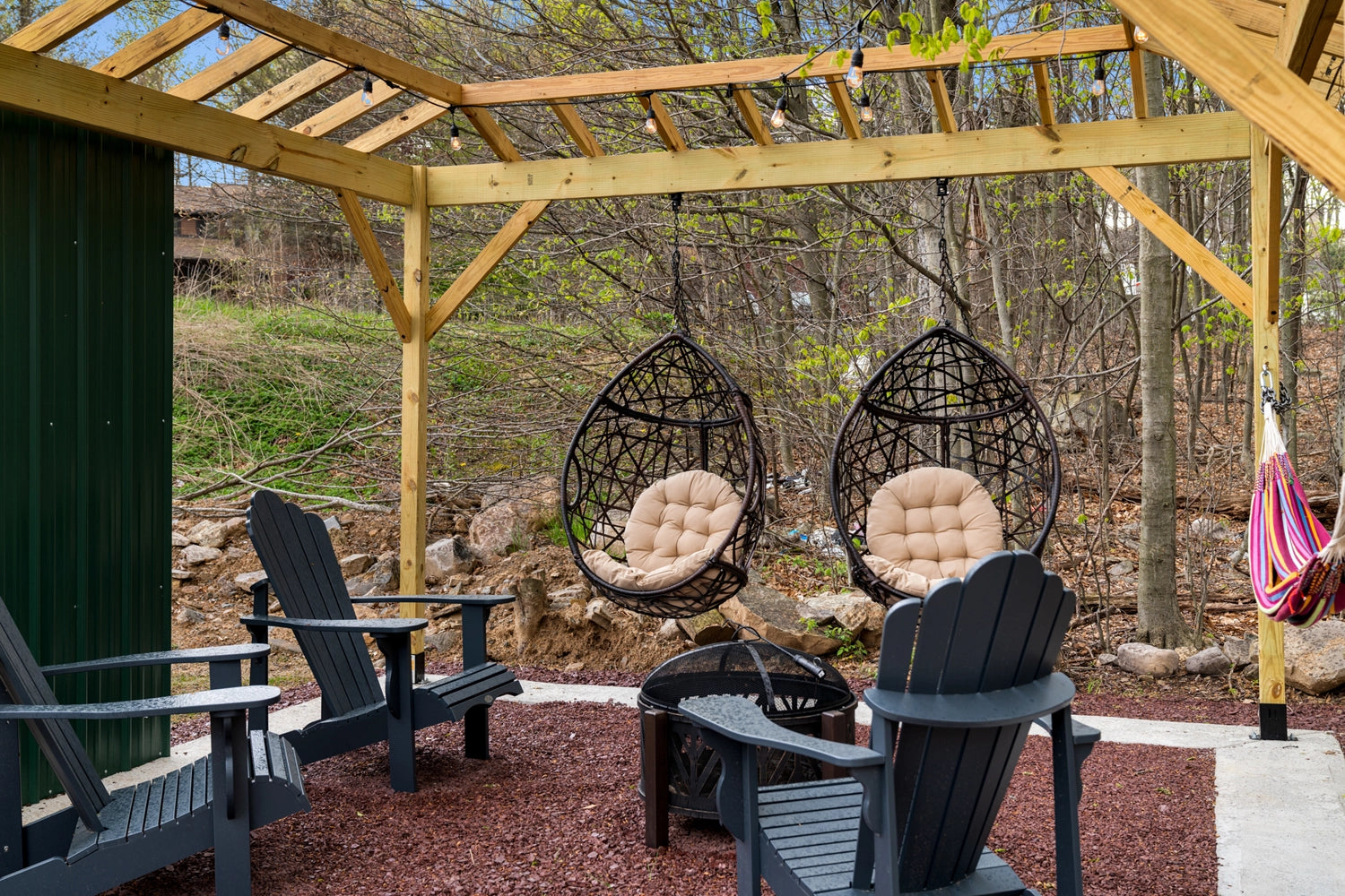 Airbnb Photography: Serene Poconos Escape in Tobyhanna, PA