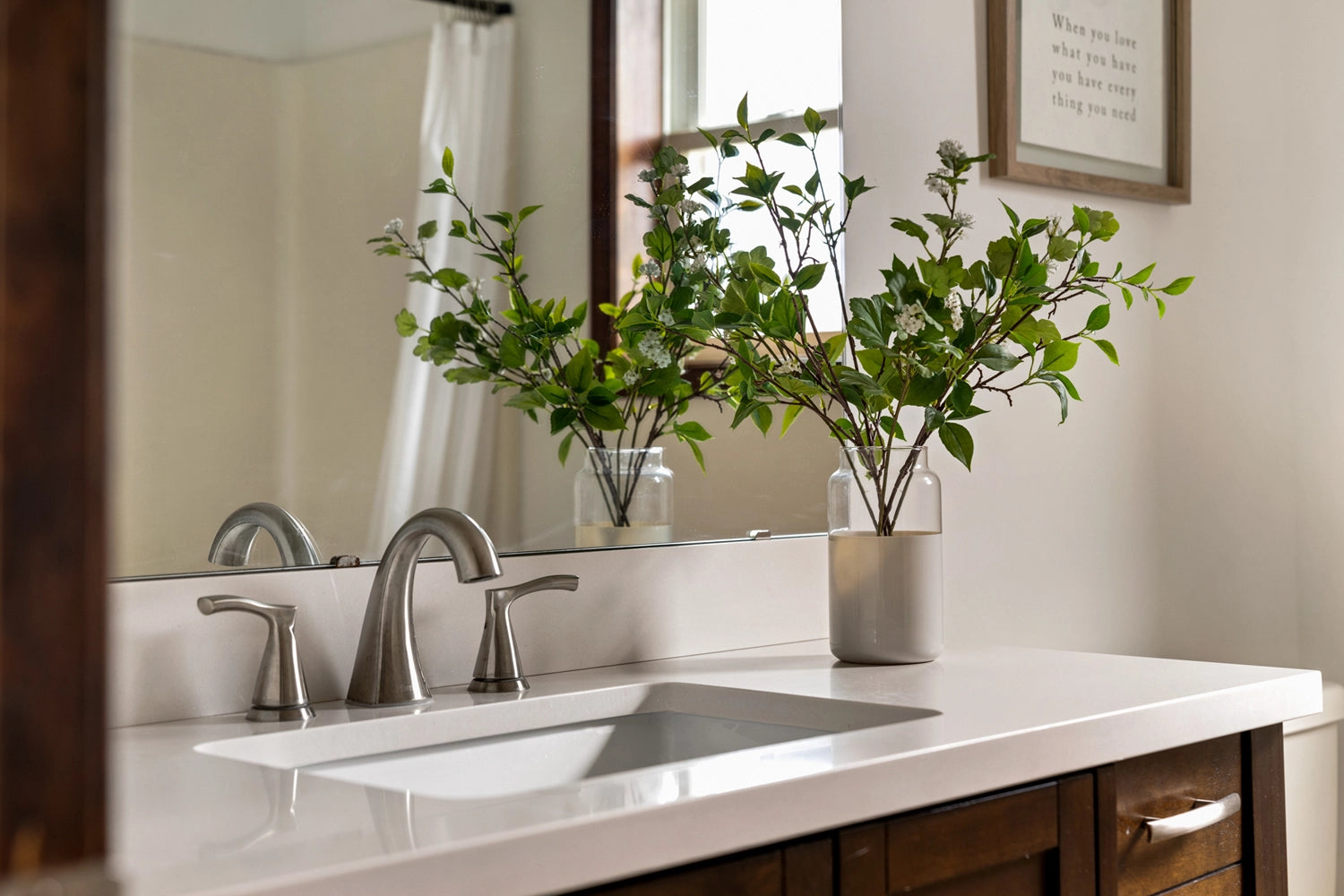 Airbnb Photography: Serene Poconos Escape in Tobyhanna, PA