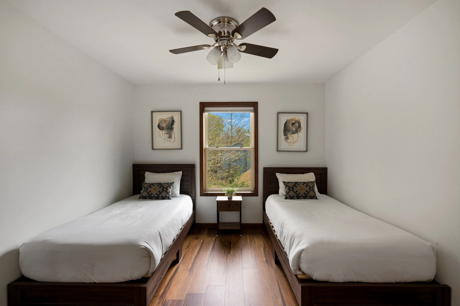 Airbnb Photography: Serene Poconos Escape in Tobyhanna, PA
