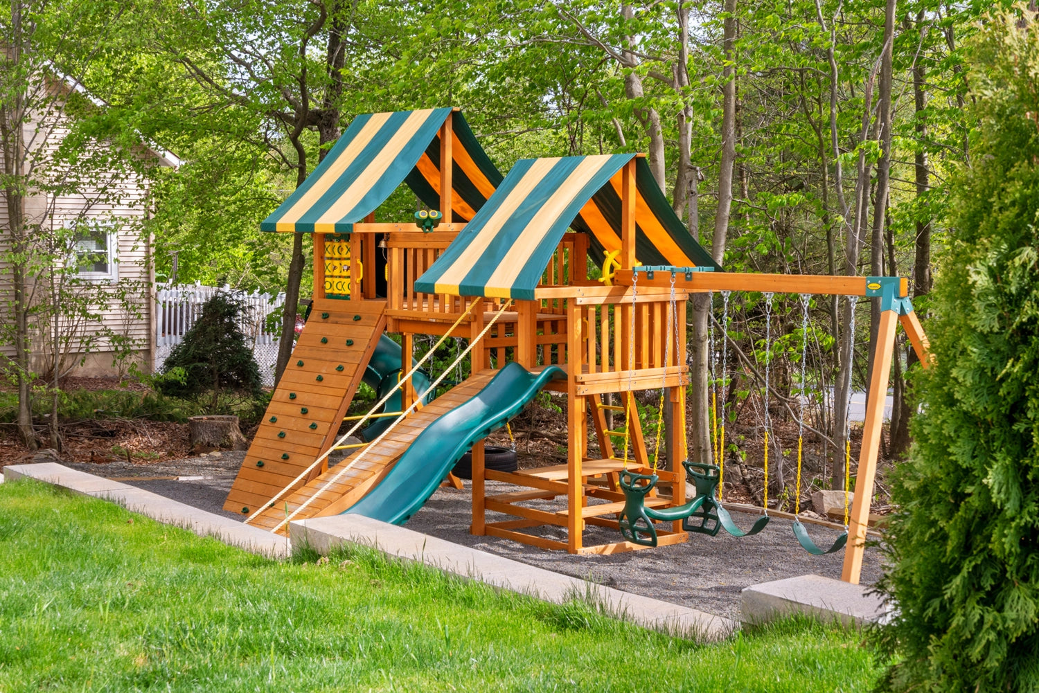 Airbnb Photography: Serene Poconos Escape in Tobyhanna, PA