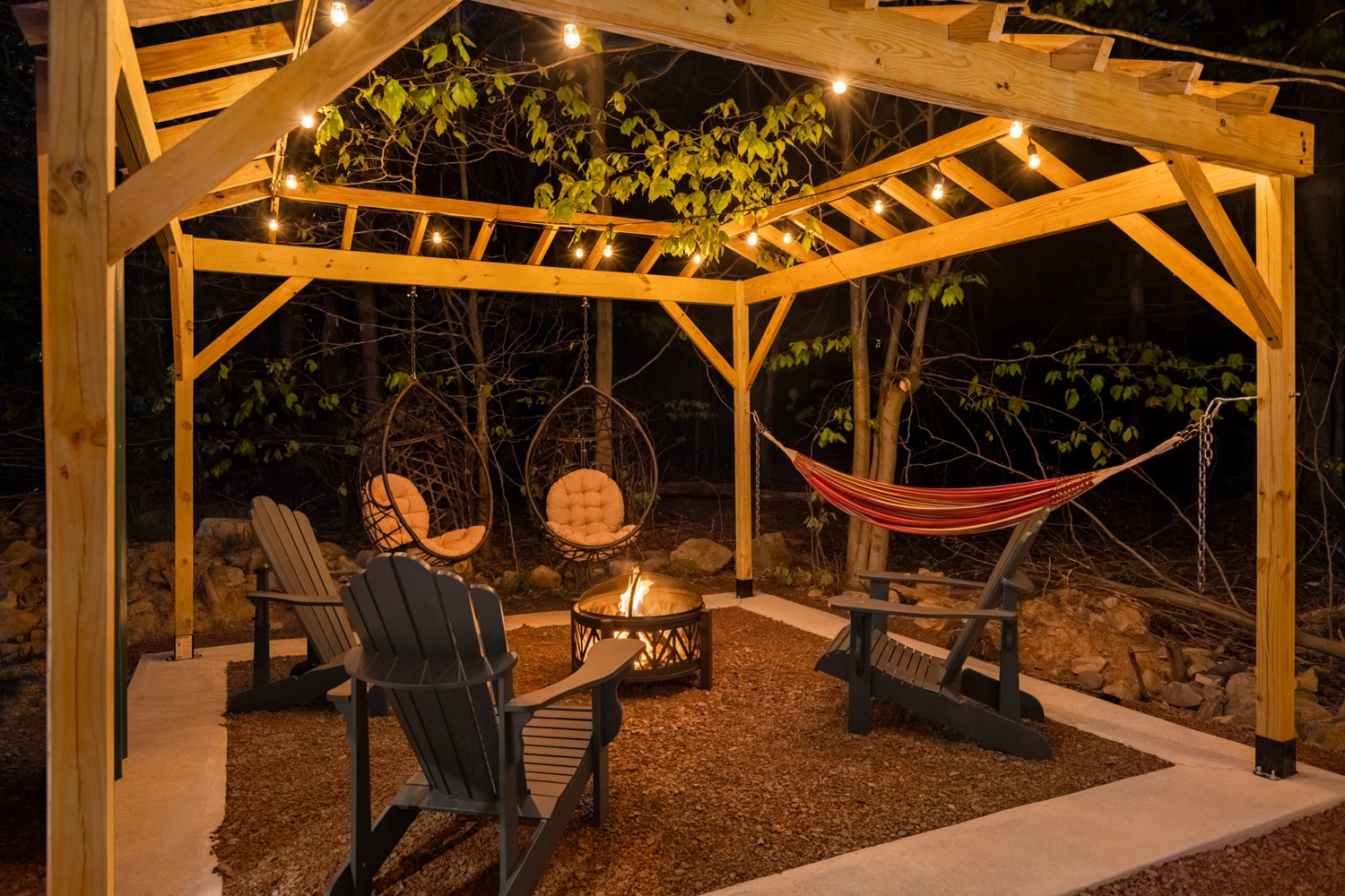 Airbnb Photography: Serene Poconos Escape in Tobyhanna, PA