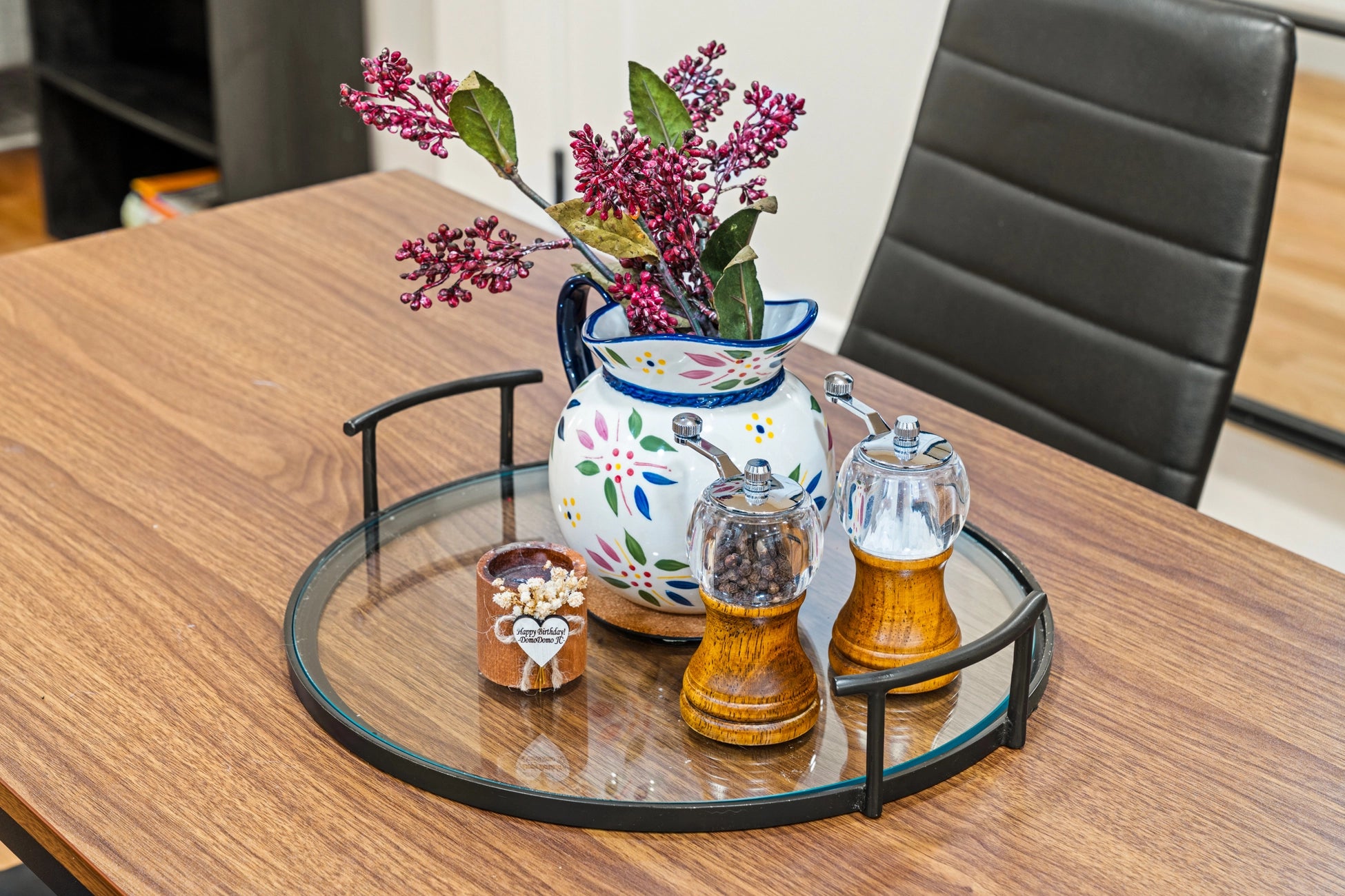 Airbnb Photography: Stylish Urban Apartment With Rooftop Patio in Jersey City, NJ