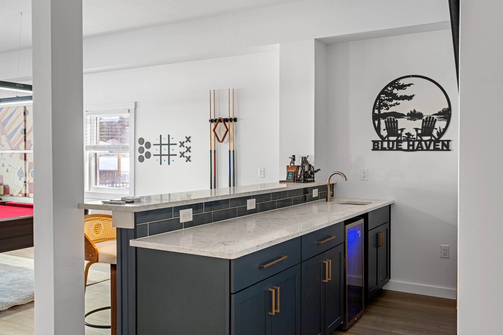 Airbnb Photography: Luxury Lakefront STR Home in Lake Harmony, PA